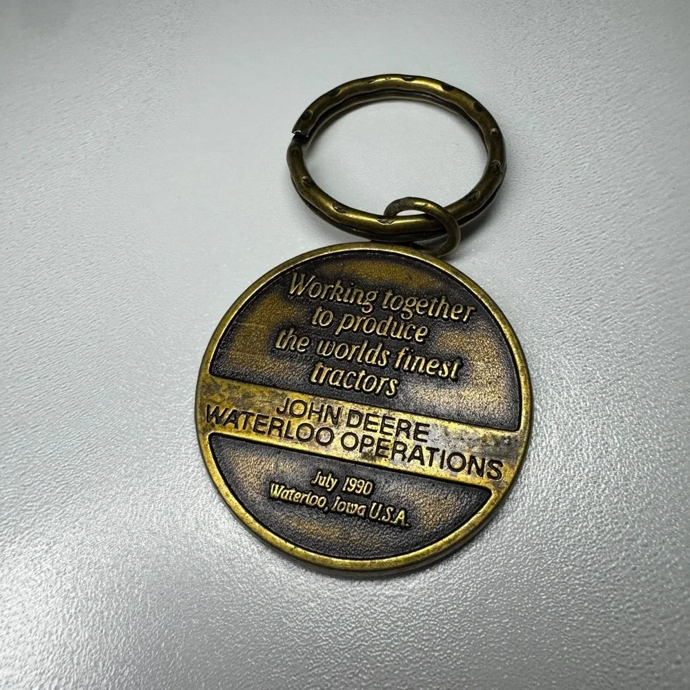 Vintage 1990 John Deere Keychain Key Ring Waterloo Operations Iowa USA‎